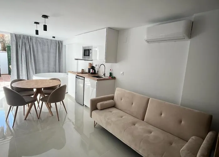 Playamar Con Jacuzzi Lejlighed *