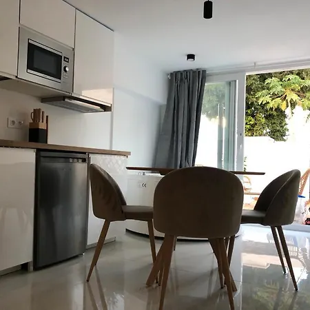 Playamar Con Jacuzzi *