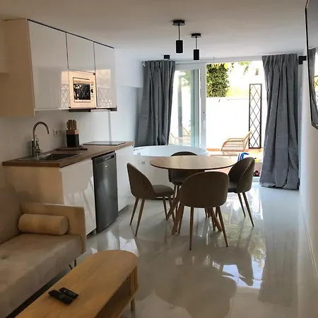 Playamar Con Jacuzzi Апартаменты